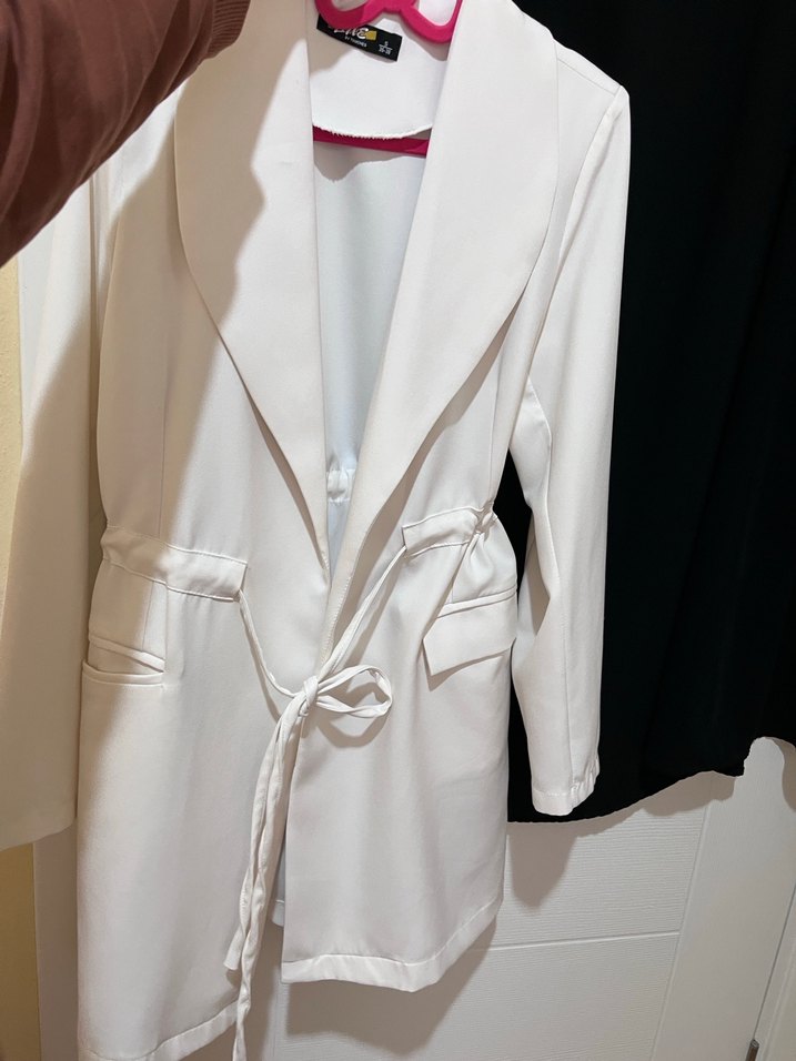 Beyaz Uzun Kollu Kadın Ceket - Görsel 5