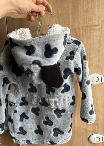 Gri Mickey Desenli Erkek Çocuk Bornoz - Görsel 2