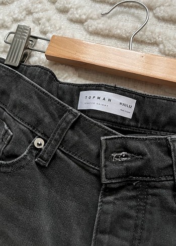 Siyah Bol Kesim Mini Kot Şort - Görsel 3