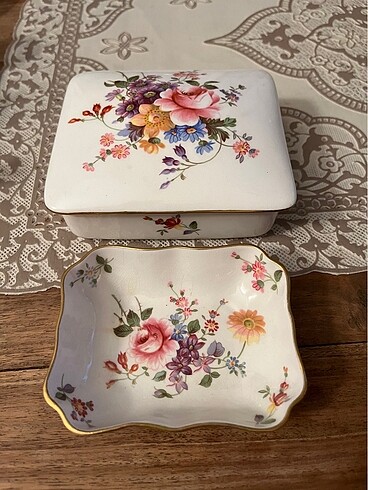 Royal Crown Derby İngiliz Bone China