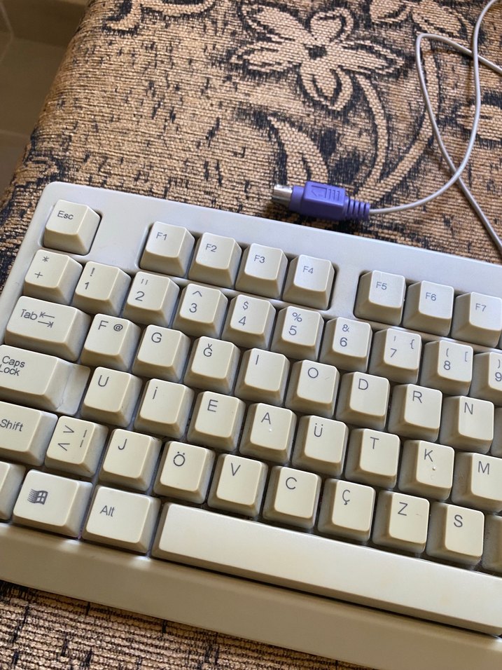 Vintage/Retro klavye. F klavyedir, sorunu yok göründüğü gibi - Görsel 2