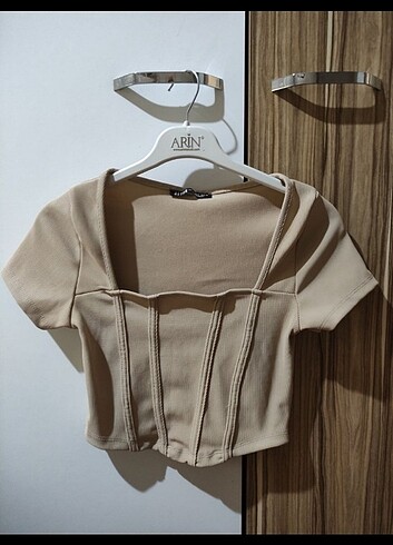 Crop T-shirt
