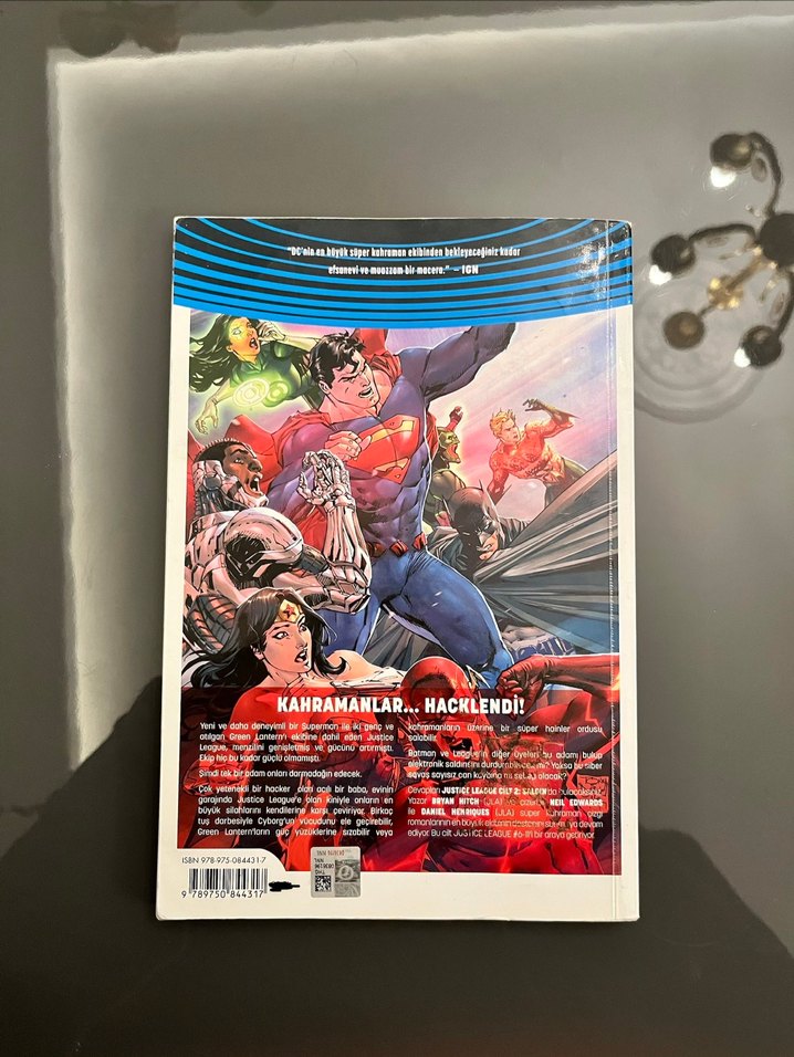 Justice League Cilt 2: Salgın - Görsel 2