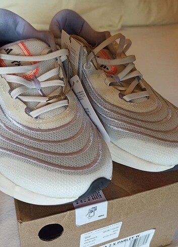 37 Beden çeşitli Renk Adidas Supernova Parley | 37.1/3 numara