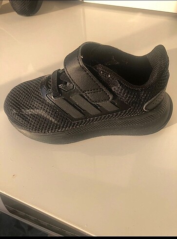 23 Beden Adidas bebek spor ayakkabı