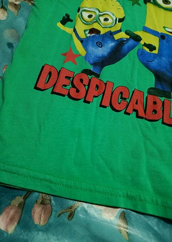 7 Yaş Beden Despicable Me Baskılı Erkek Çocuk Tişörtü