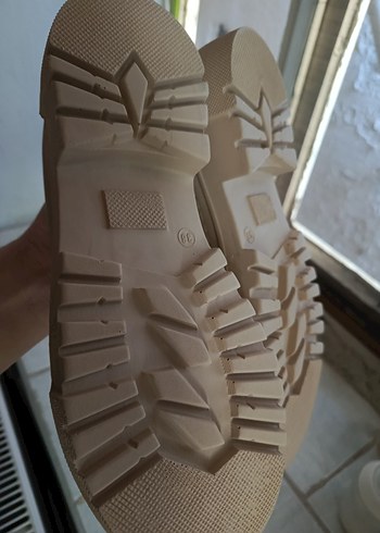 38 Beden camel Renk Bej Zincir Detaylı Kadın Deri Loafer