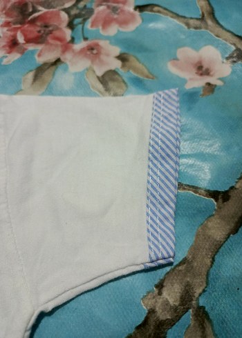 Düğmeli Beyaz Pamuklu Erkek Bebek Body - Görsel 3