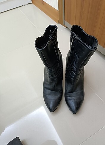 40 Beden siyah Renk Çizme