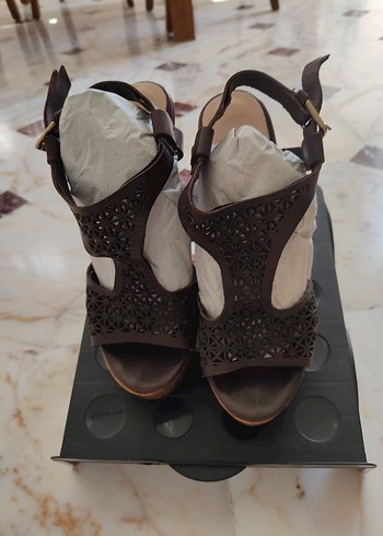 Kahverengi Desenli Deri Dolgu Topuklu Kadın Ayakkabı - Görsel 6