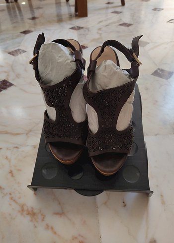 Kahverengi Desenli Deri Dolgu Topuklu Kadın Ayakkabı - Görsel 8