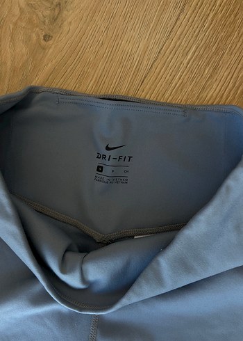 Nike Gri Midi Spor Şort - Görsel 2