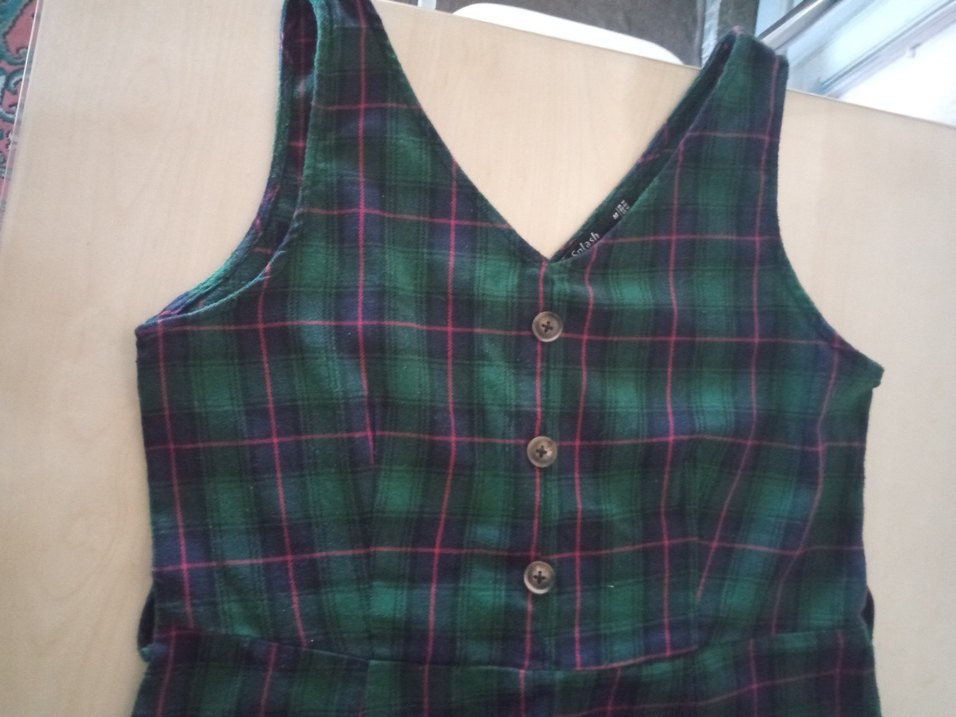 Düğmeli V Yakalı Yeşil TULUM - Görsel 2