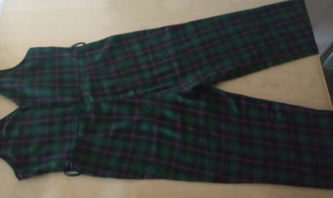 Düğmeli V Yakalı Yeşil TULUM - Görsel 3