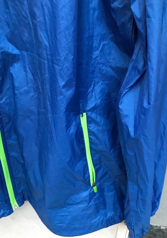 Erkek Mavi Kapüşonlu Rüzgarlık Mont - Görsel 4