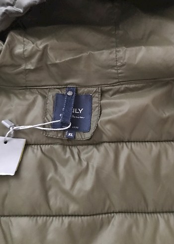 Haki Kadın Kapüşonlu Kışlık Mont - Görsel 5