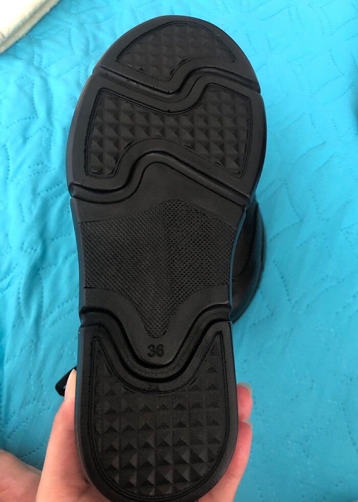 Siyah ortopedik spor ayakkabı - Görsel 3