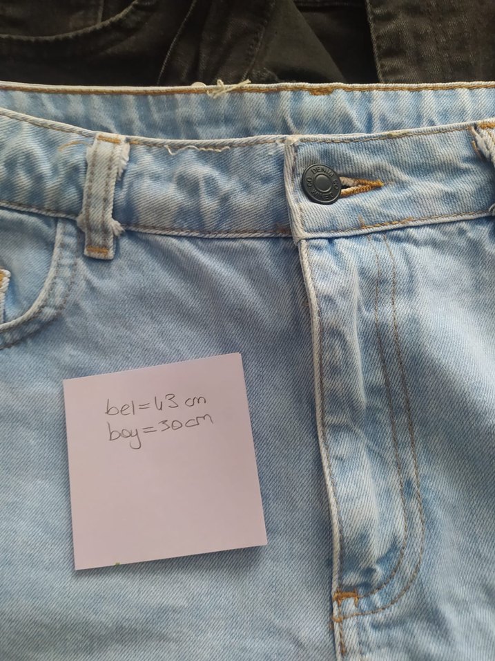 Açık Mavi Mini Denim Şort - Görsel 2