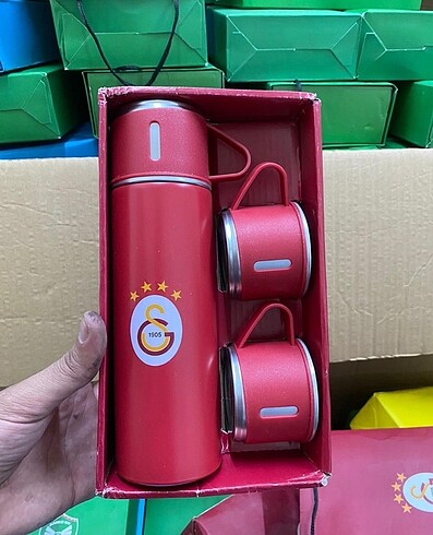 Diğer Üç bardaklı termos