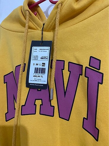 Sweatshirt
