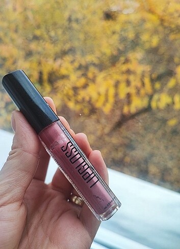 H&M Mauve Lip gloss