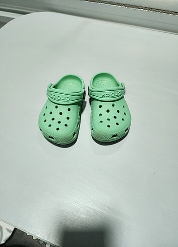 Crocs Unisex Çocuk Terlik/Sandalet