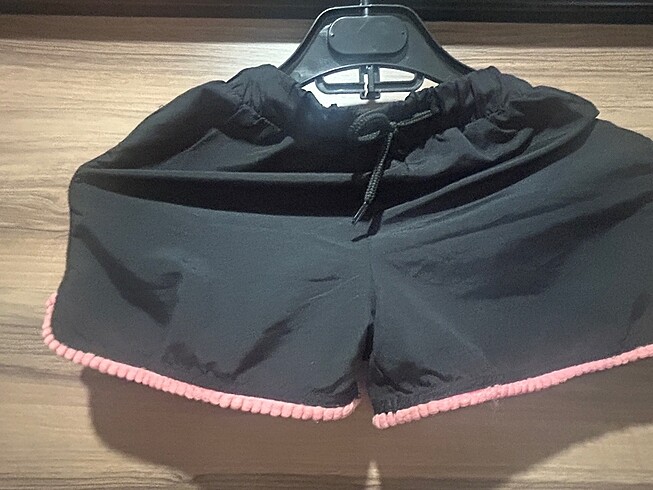 LC Waikiki Siyah Şort
