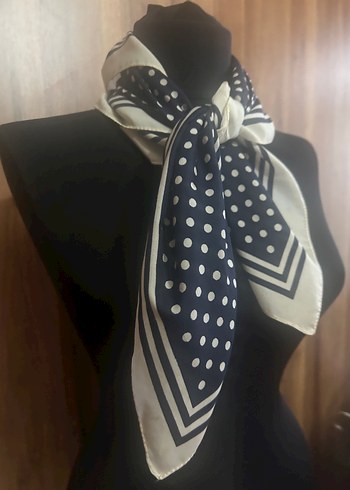 Klasik Lacivert Beyaz Fular - Görsel 3