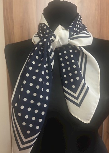 Klasik Lacivert Beyaz Fular - Görsel 8