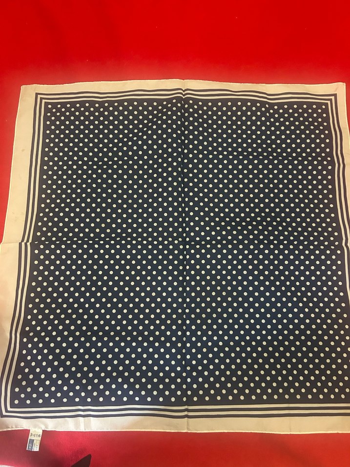 Klasik Lacivert Beyaz Fular - Görsel 4