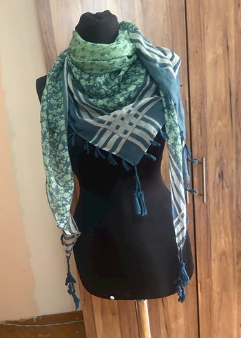 Yeşil püskullu Fular - Görsel 8