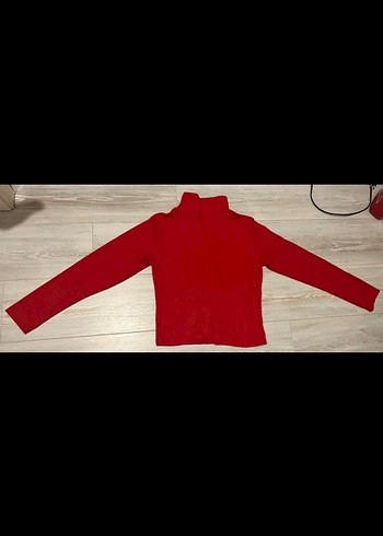 Kırmızı V Yaka önü büzgülü gömlek - Görsel 2