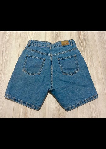 Kadın Mavi Rahat Kesim Mini Denim Şort - Görsel 2