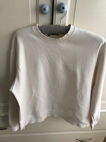 Zara sweat