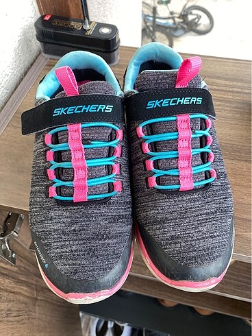 Skechers Kız Çocuk Ayakkabısı Waterproof