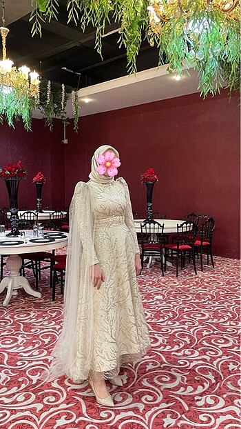 TESETTÜR ABİYE ELBİSE
