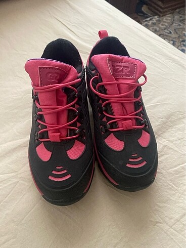 Pembe bot