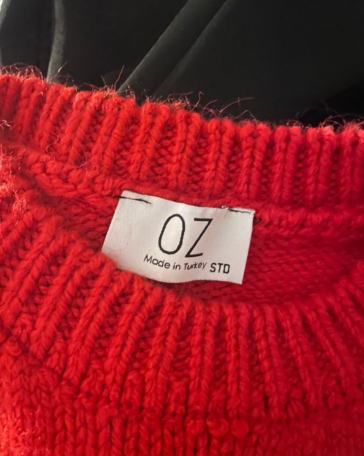 Kadın Parlak Kırmızı kazak ÖZSARIÇAMDAN ALINDI KULLANILMADI - Görsel 2