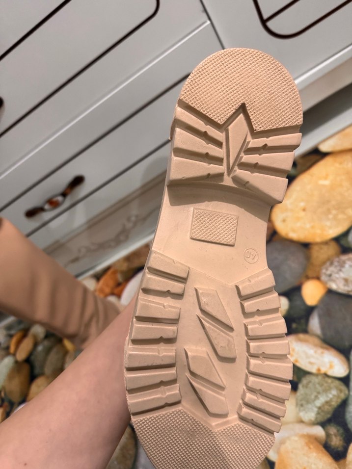 Bej Deri Platform Topuklu Diz Boyu Kadın Çizme sıfır ürn - Görsel 3