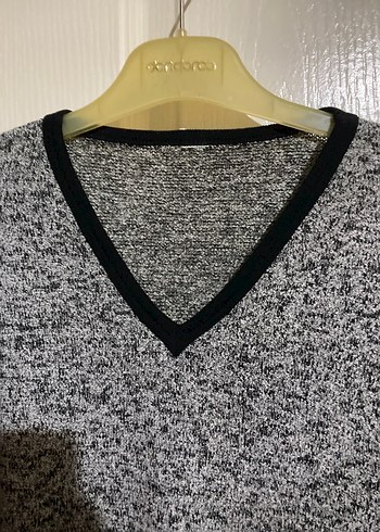 Gri V Yaka Uzun Kollu Kadın İnce Triko - Görsel 3