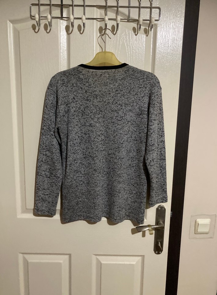 Gri V Yaka Uzun Kollu Kadın İnce Triko - Görsel 2