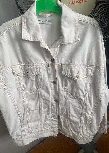 Beyaz Düğmeli Kadın Denim Ceket