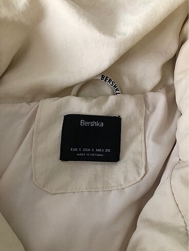 Pull and Bear Krem Mont