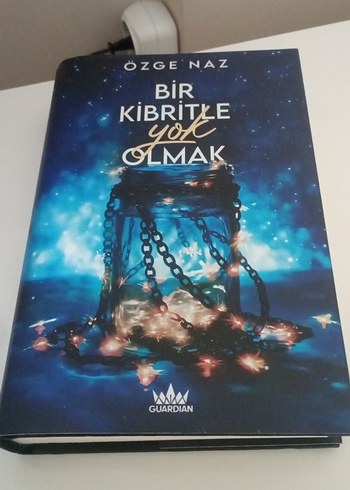Bir Kibritle Yok Olmak - Özge Naz