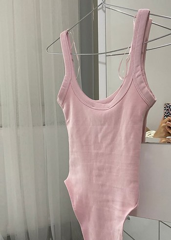 Zara Zara pembe body