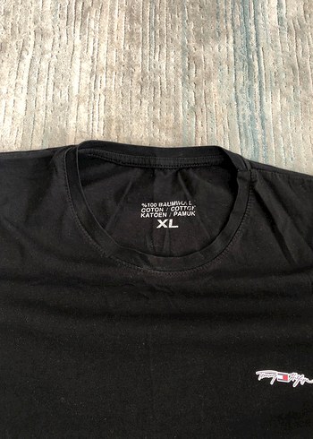 XL Siyah Tommy Hilfiger Tişört - Görsel 3
