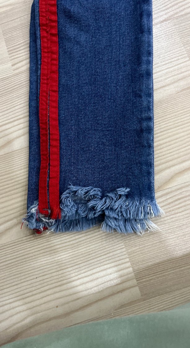 Kırmızı Şeritli Kadın Denim Pantolon - Görsel 2