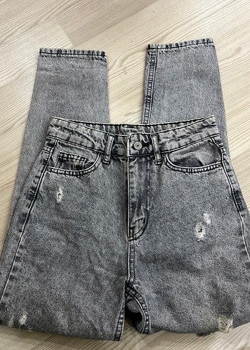 Gri Yırtık ve Yırtmaçlı Kadın Jean - Görsel 3