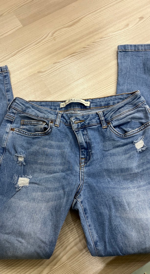 Gri Tonlu Bol Kesim Kadın Kot Pantolon - Görsel 3