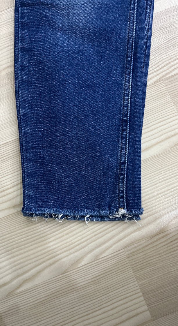 Dikiş Detaylı Lacivert Kadın Kot Pantolon - Görsel 3